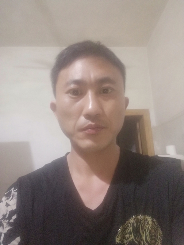 真爱无悔的第一张照片--茂名相亲服务中心