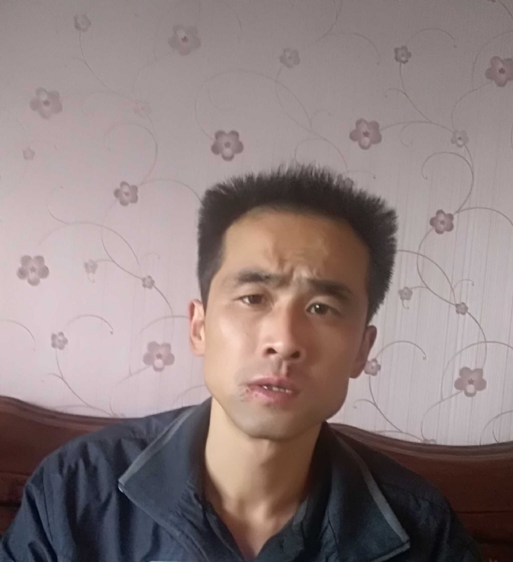 wen的第一张照片--茂名相亲服务中心