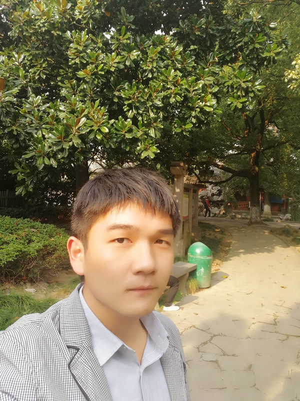 暂时的第一张照片--茂名相亲服务中心