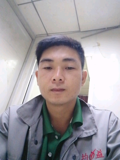枫叶的第一张照片--茂名相亲服务中心