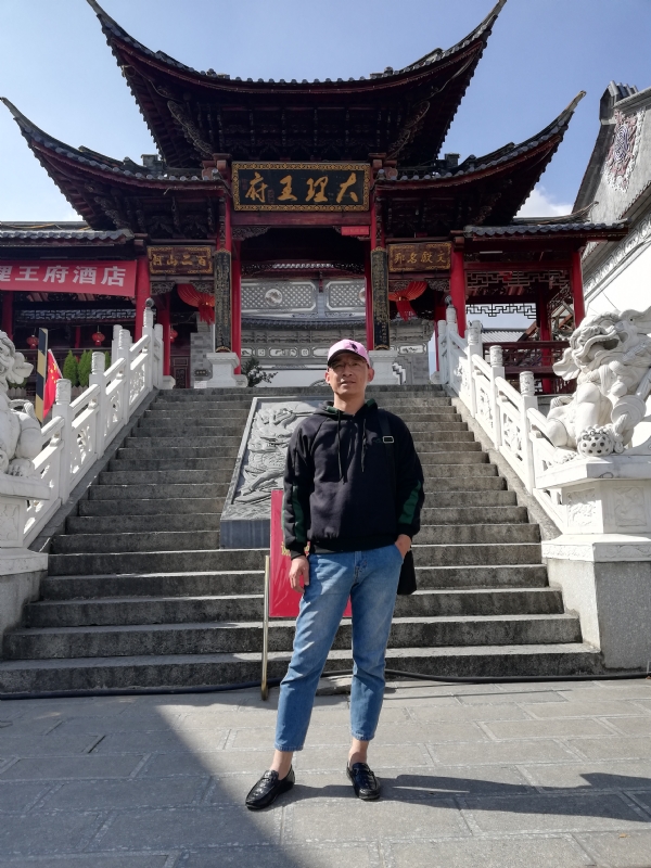 旧事离人的第一张照片--茂名相亲服务中心