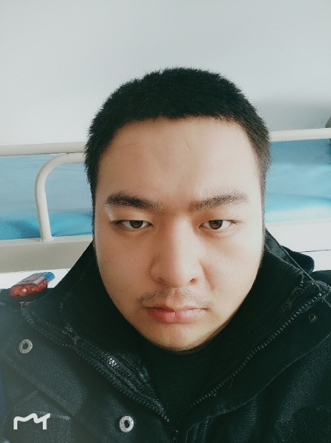 负重前行的第一张照片--茂名相亲服务中心