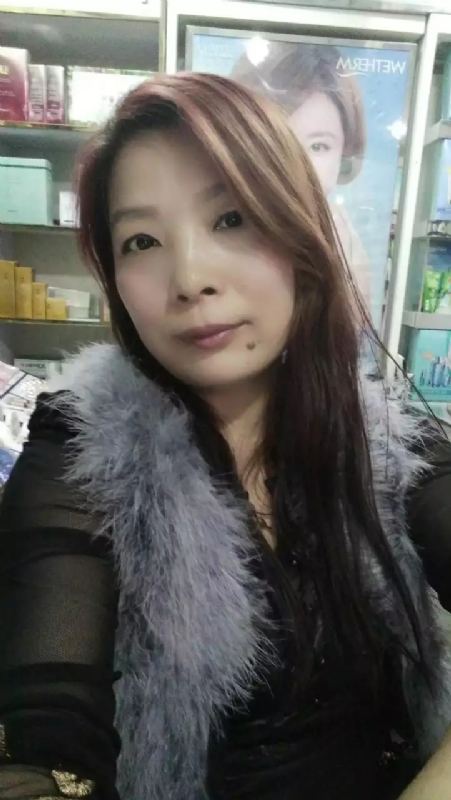 胡静的第三张照片--茂名相亲服务中心