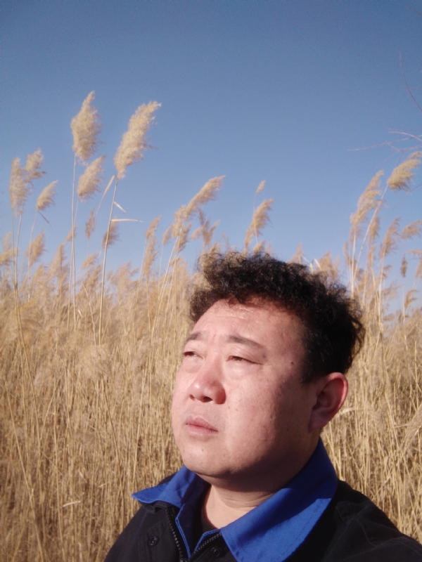 德刚的第一张照片--茂名相亲服务中心