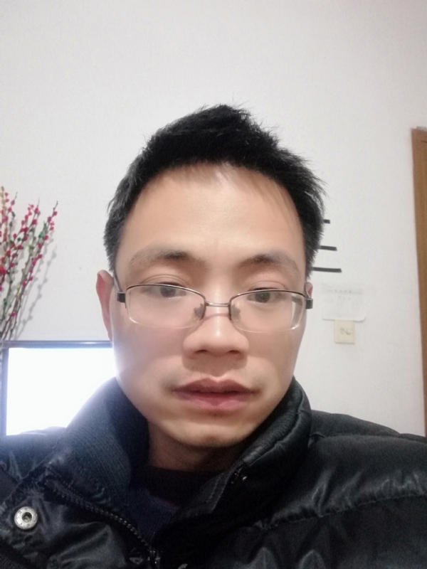 明月天涯的第一张照片--茂名相亲服务中心