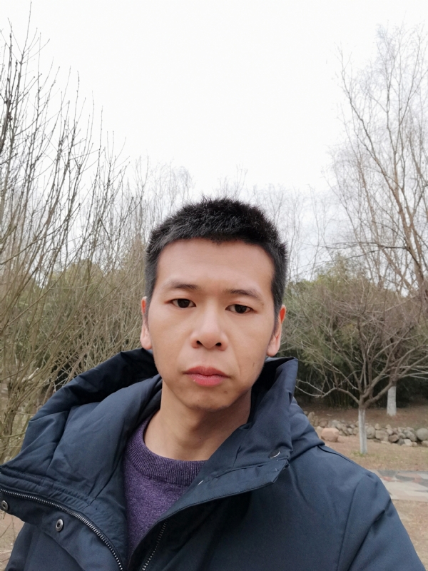 寞峰的第一张照片--茂名相亲服务中心
