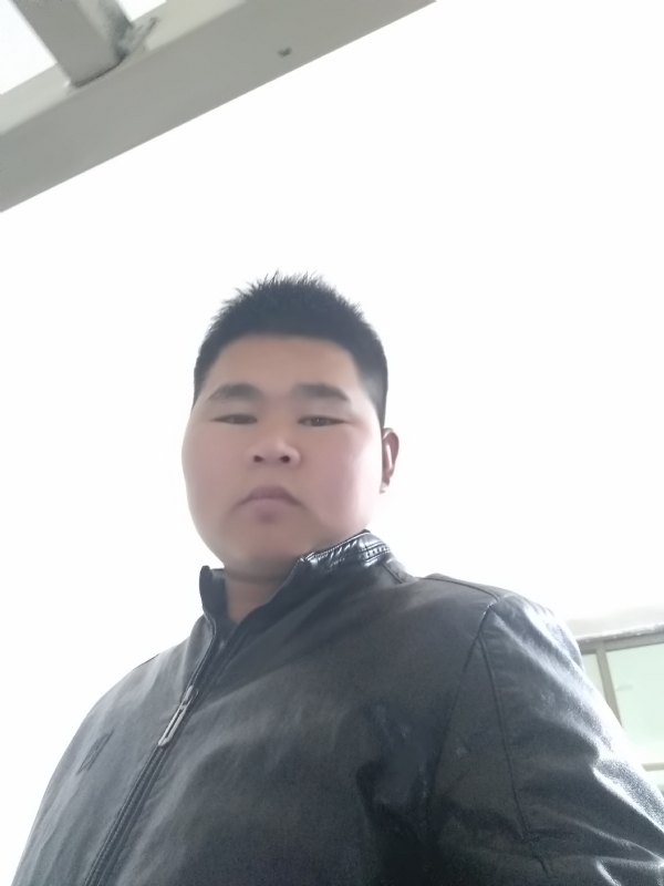 小哥的第一张照片--茂名相亲服务中心