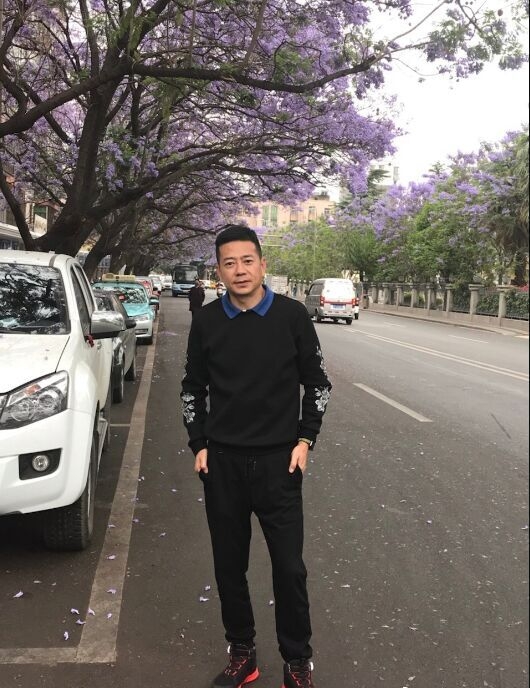 宁静致远的第一张照片--茂名相亲服务中心