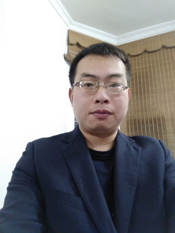 简单爱的第一张照片--茂名相亲服务中心