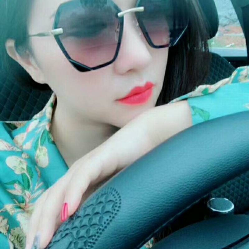 Emily的第三张照片--茂名相亲服务中心