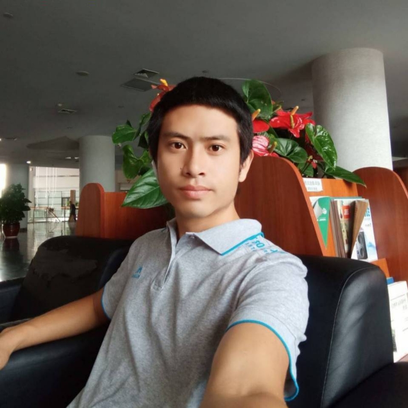 峰峰的第一张照片--茂名相亲服务中心