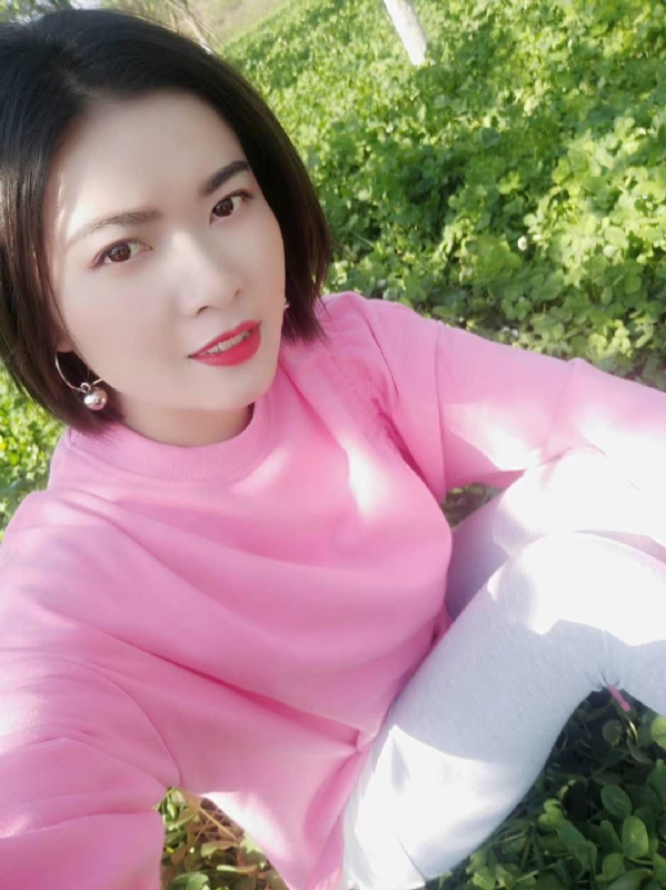 寻找幸福的第一张照片--茂名相亲服务中心