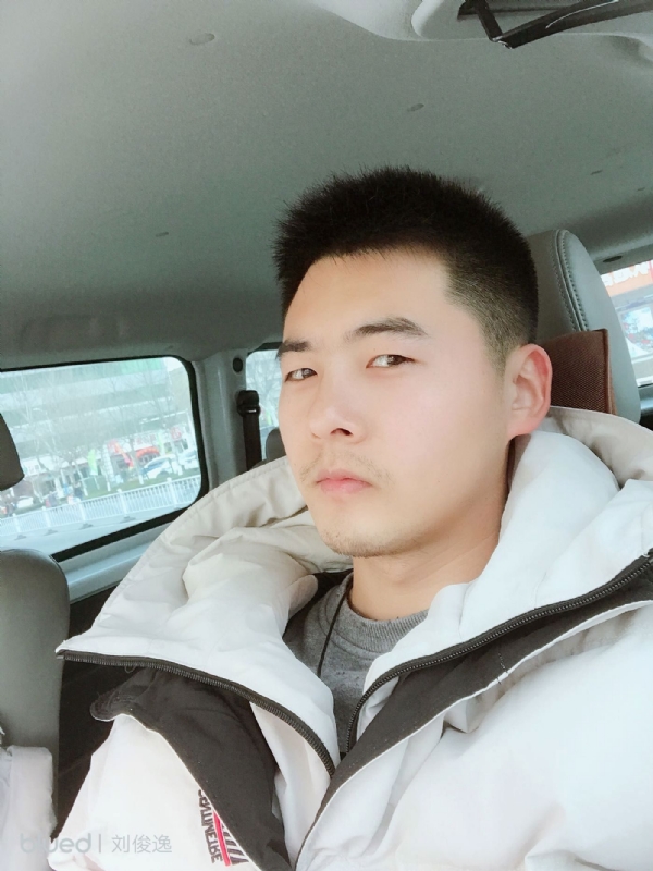 爱尽千帆的第一张照片--茂名相亲服务中心