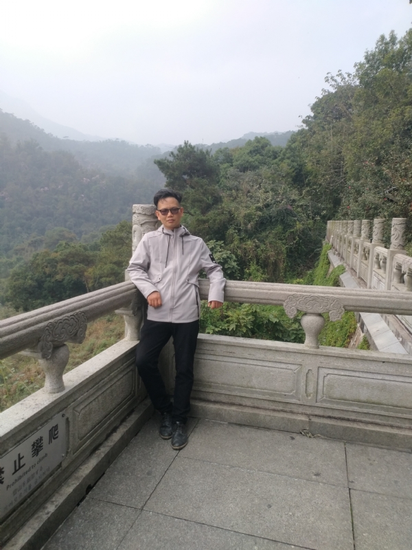 鱿鱼的第一张照片--茂名相亲服务中心
