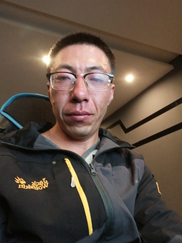 千年等你的第一张照片--茂名相亲服务中心