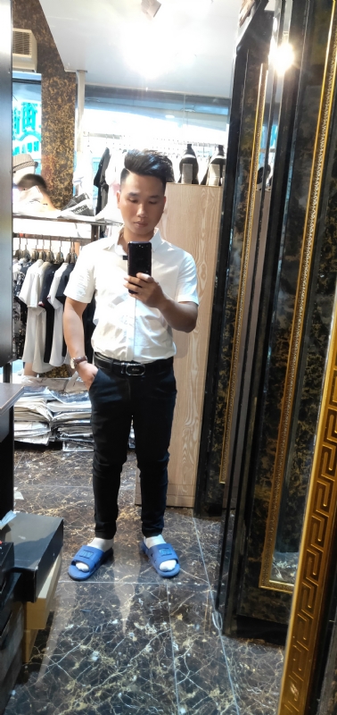 卢家福的第一张照片--茂名相亲服务中心