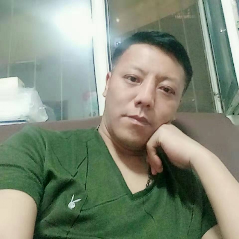 龍行天下的第一张照片--茂名相亲服务中心