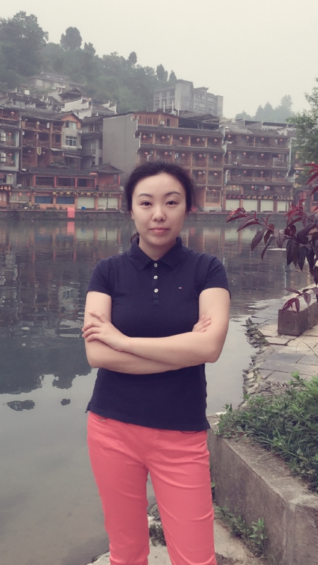 乐妞的第一张照片--茂名相亲服务中心
