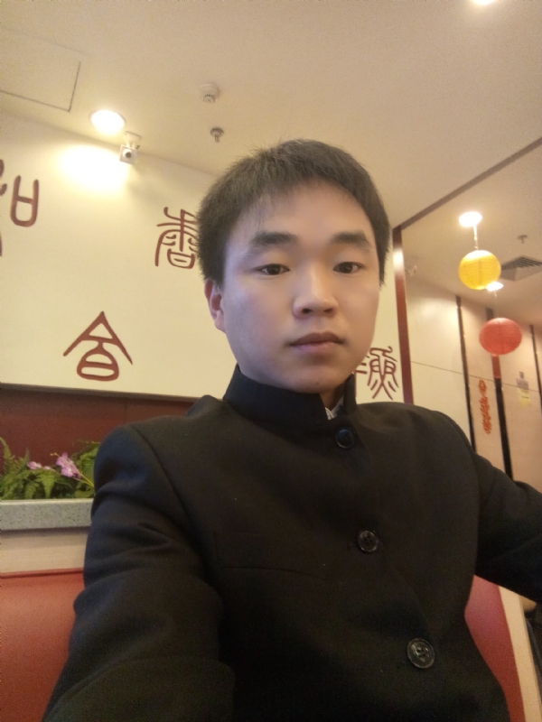 夜凉露沾衣的第一张照片--茂名相亲服务中心