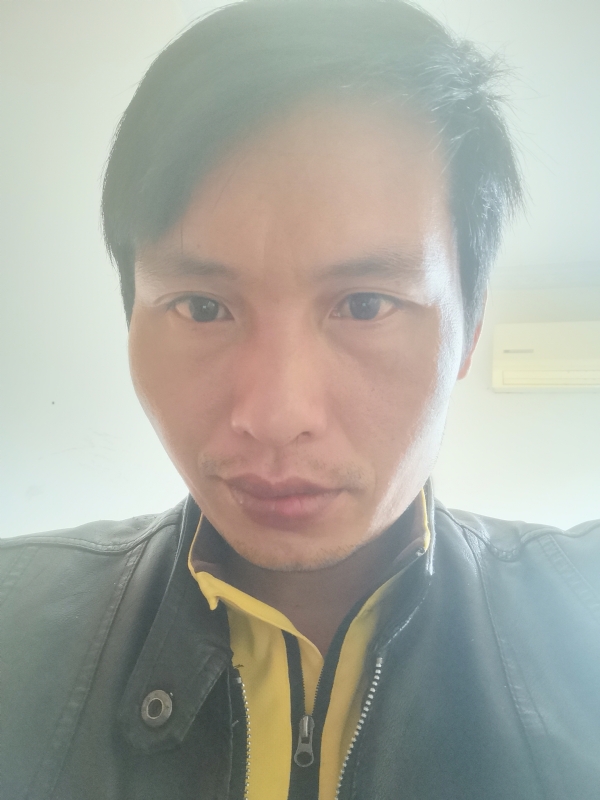 渴死的鱼的第一张照片--茂名相亲服务中心