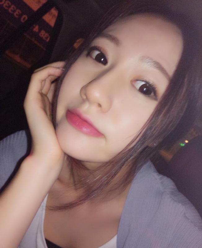 没有故事的女同学的第一张照片--茂名相亲服务中心