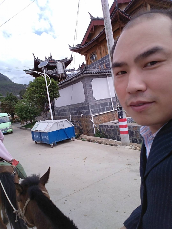 当代军人的第一张照片--茂名相亲服务中心