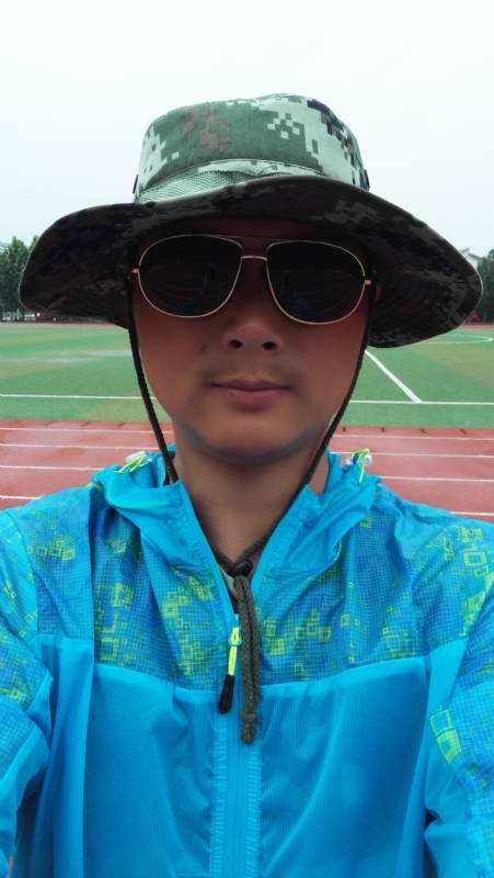 银尘的第一张照片--茂名相亲服务中心