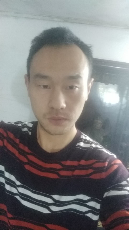 张浩浩的第一张照片--茂名相亲服务中心