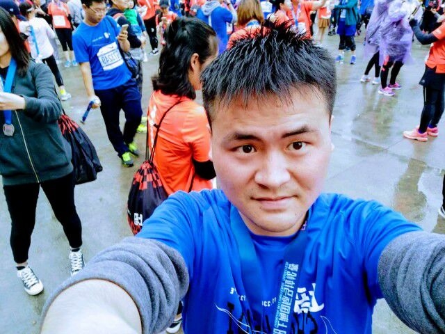 小五在跳舞的第一张照片--茂名相亲服务中心