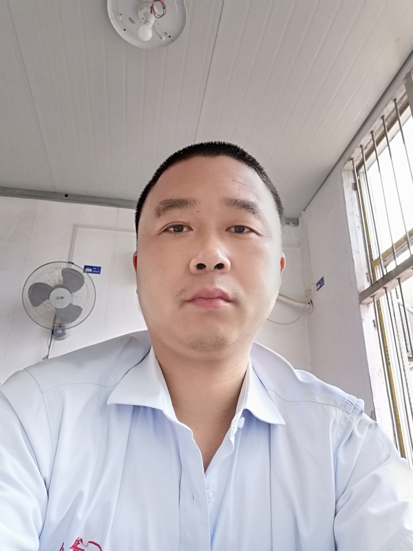 平安的第一张照片--茂名相亲服务中心