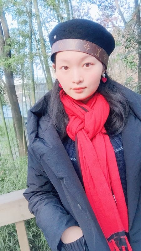 风中百合的第一张照片--茂名相亲服务中心