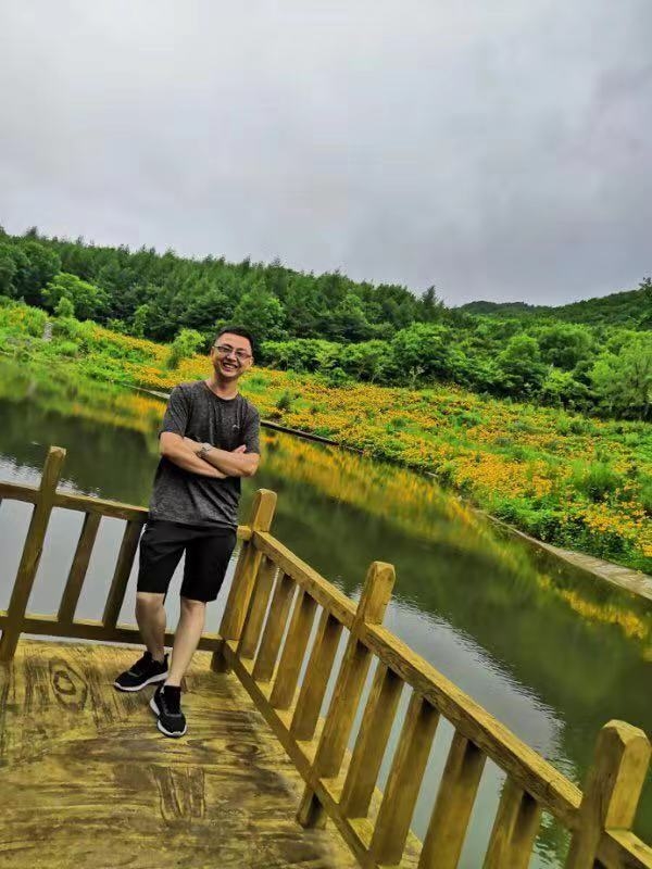正能量的第二张照片--茂名相亲服务中心