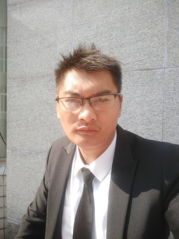 孤独的人的第一张照片--茂名相亲服务中心