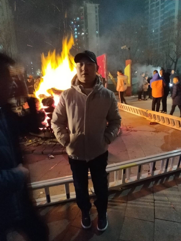 爱情里的俩个人的第二张照片--茂名相亲服务中心