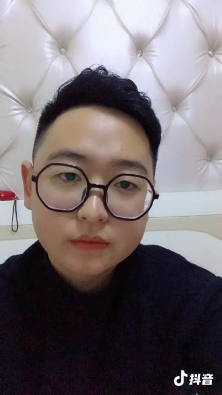 杰森的第一张照片--茂名相亲服务中心