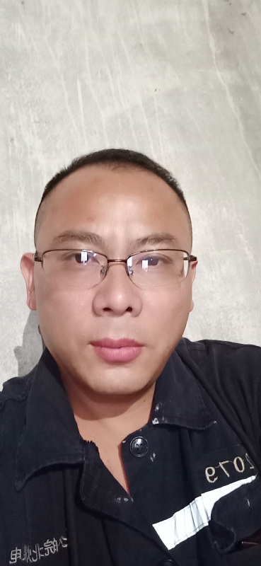 知足常乐的第一张照片--茂名相亲服务中心