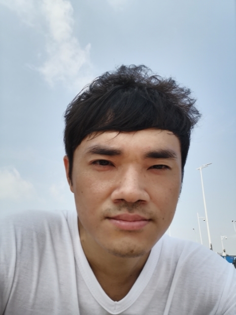 老实人的第一张照片--茂名相亲服务中心