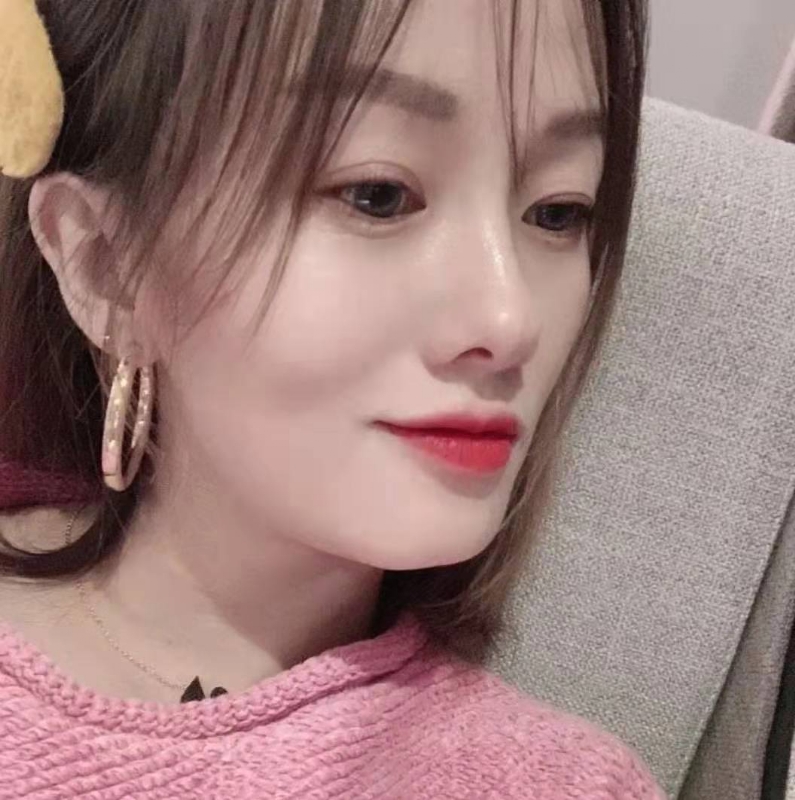 微醺的笑容的第一张照片--茂名相亲服务中心