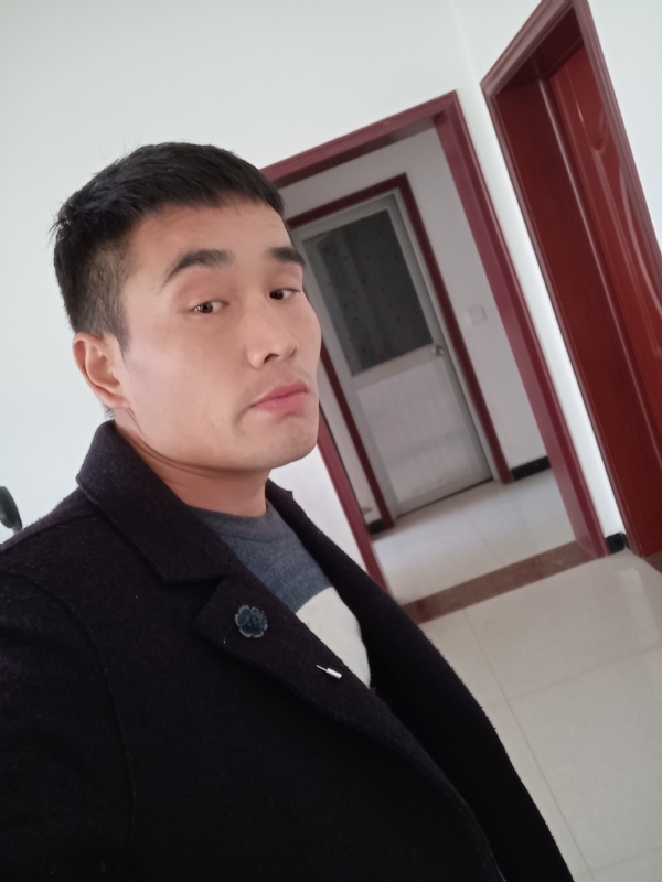 醒醒吧兄弟的第一张照片--茂名相亲服务中心