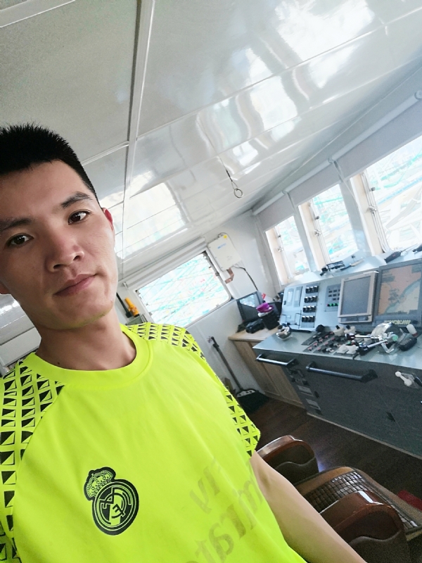 眼里都是你的第一张照片--茂名相亲服务中心