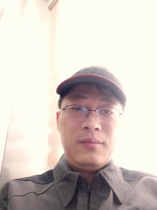 小马哥的第一张照片--茂名相亲服务中心