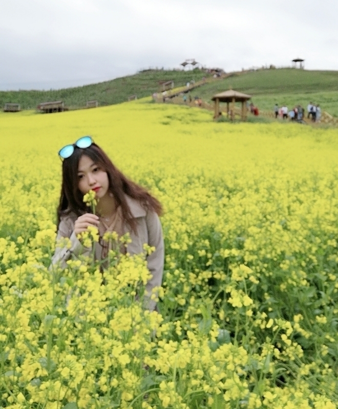 小桃花的第二张照片--茂名相亲服务中心