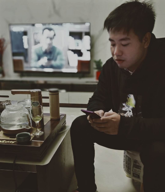 嗯今年能脱单吗的第一张照片--茂名相亲服务中心