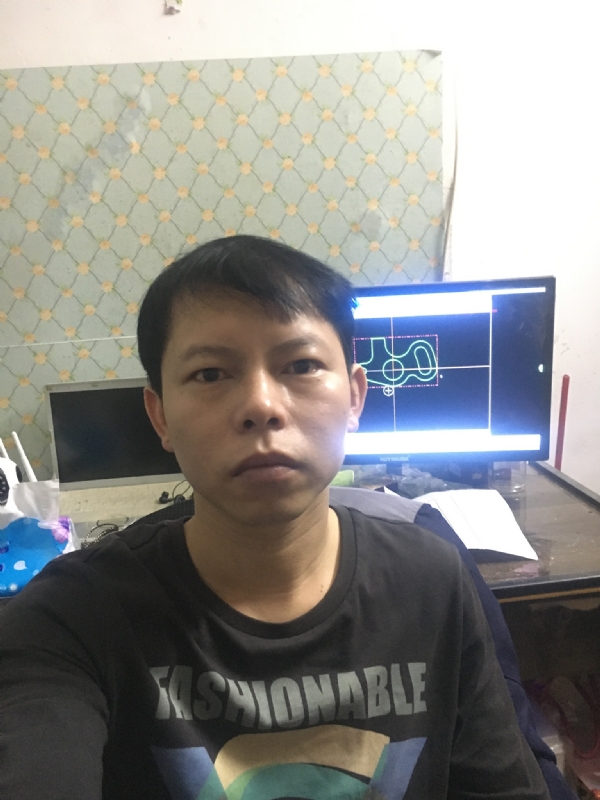 黄叶枫的第一张照片--茂名相亲服务中心