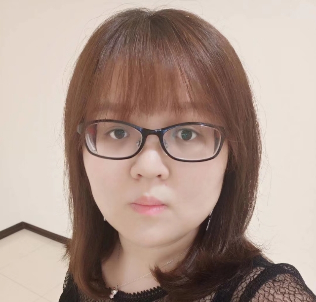lily的第一张照片--茂名相亲服务中心