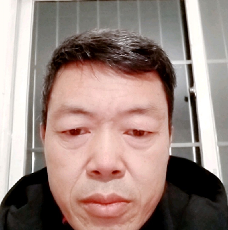 心静的第一张照片--茂名相亲服务中心