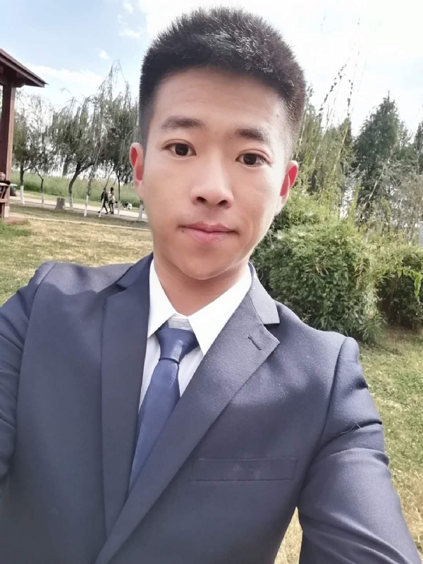 昌先生的第一张照片--茂名相亲服务中心