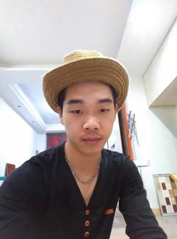 相知相伴的第一张照片--茂名相亲服务中心