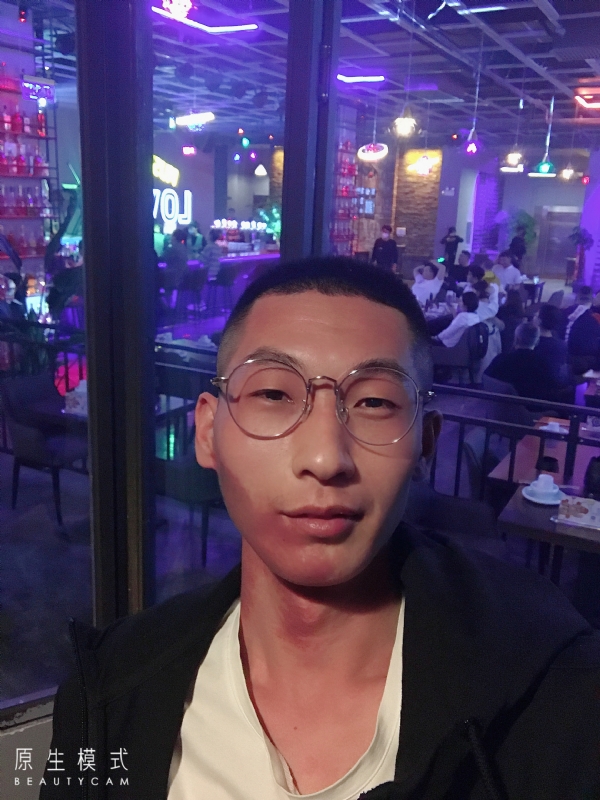 东北小伙的第一张照片--茂名相亲服务中心
