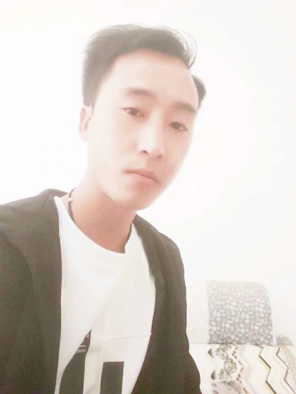 萧艺的第一张照片--茂名相亲服务中心